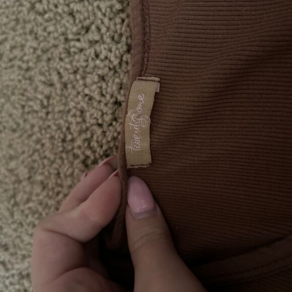 Twenty One Brown Pink Sleeveless Printed Text Round Neck Tank Top Size Medium - Picture 3 of 5